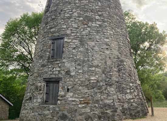 minnesota/mankato/landmark/minneopa-state-park-bison-drive