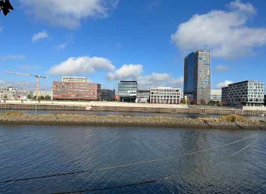 germany/bremen/uberseestadt/landmark/neue-promenade
