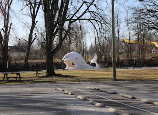 indiana/kokomo/landmark/willie-the-whale