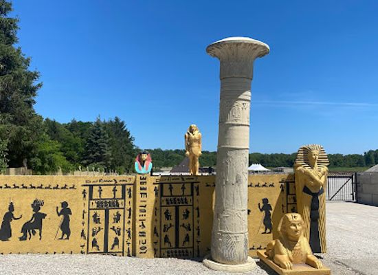 illinois/little-egypt/landmark/gold-pyramid