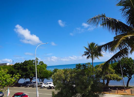 new-caledonia/baie-des-citrons/landmark/les-3-brasseurs