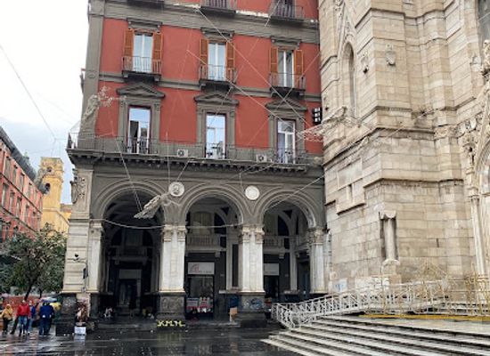 italy/naples/spaccanapoli/landmark/duomo-di-napoli