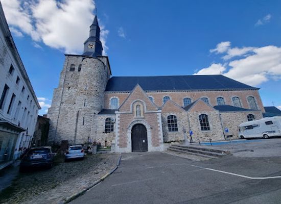 belgium/entre-sambre-et-meuse/landmark/collegiale-saint-feuillen