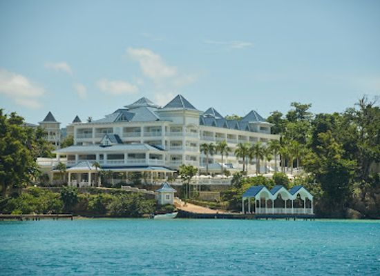dominican-republic/samana-peninsula/landmark/cayo-levantado-resort