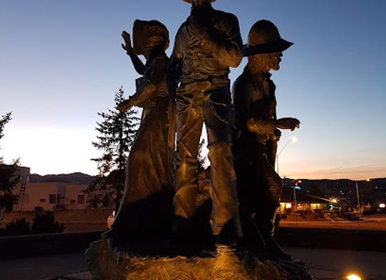 arizona/prescott/landmark/veteran-s-memorial-island