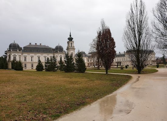 hungary/keszthely/landmark/hunting-museum-coach-museum