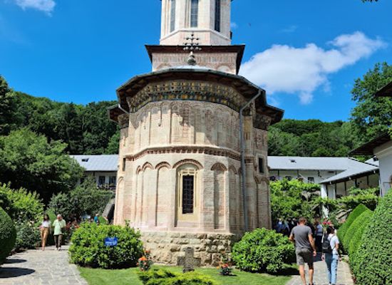 romania/valcea/landmark/one-tree-monastery