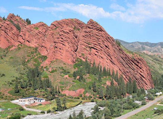kyrgyzstan/arslanbob-walnut-forest/landmark/seven-bulls-rock