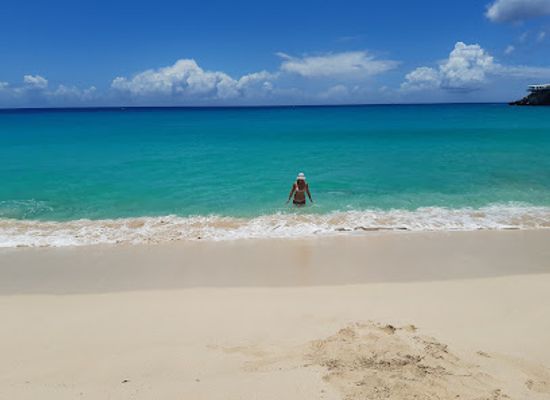 sint-maarten/dawn-beach/landmark/red-baron-charters-phillipsburg