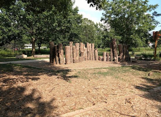 illinois/champaign/landmark/anita-purves-nature-center