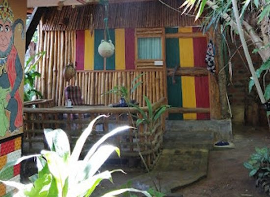 sri-lanka/hikkaduwa/landmark/chamis-place-by-coworking-space