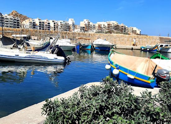 malta/marsalforn-bay/landmark/murella