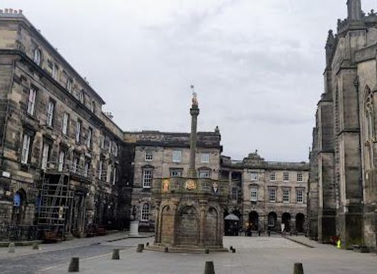 united-kingdom/edinburgh/attraction/parliament-sqr-2