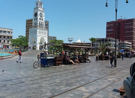 chile/iquique/landmark/plaza-arturo-prat