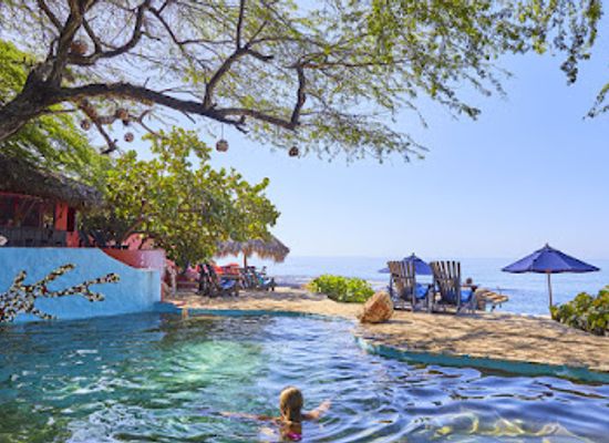 jamaica/treasure-beach-area/landmark/jakes