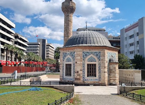 turkiye/izmir/landmark/konak-mosque
