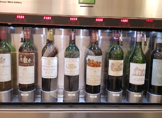 france/bordeaux-wine-region/landmark/max-bordeaux-wine-gallery