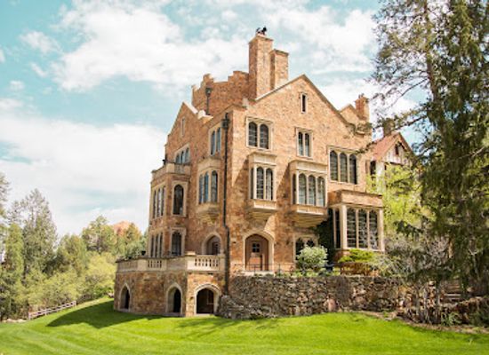 colorado/colorado-springs/landmark/glen-eyrie-castle