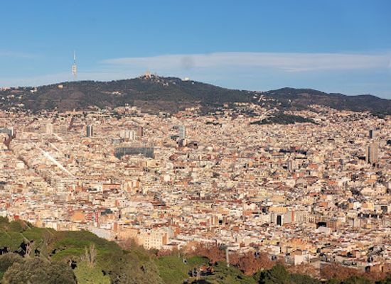spain/barcelona/poble-sec/landmark/monument-a-la-sardana
