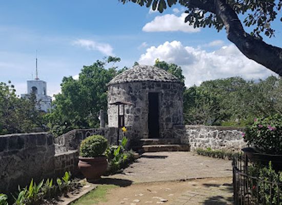 philippines/central-visayas/landmark/fort-san-pedro