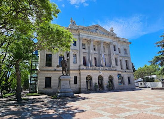 uruguay/colonia-del-sacramento/landmark/monumento-al-general-artigas-escultor-juan-luis-blanes-replica-de-san-jose