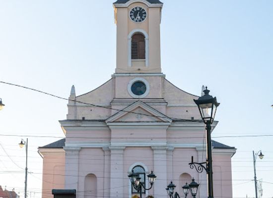 ukraine/chernivtsi/landmark/reverend-basilica-of-the-exaltation-of-the-cross