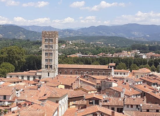 italy/lucca/landmark/clock-tower