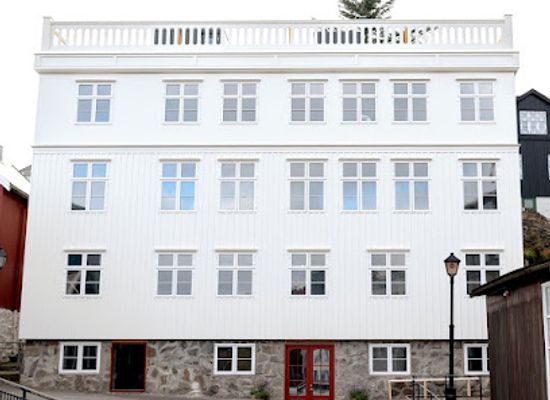 faroe-islands/norooyar/landmark/nolsoyarstova