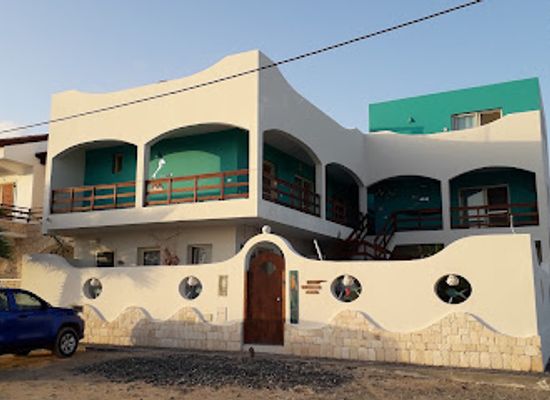 cabo-verde/sal-rei/landmark/b-b-sereia-azul-boa-vista