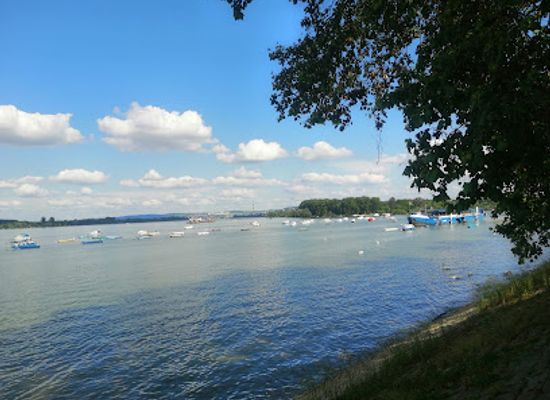serbia/belgrade/zemun/landmark/zemunski-kej-na-dunavu