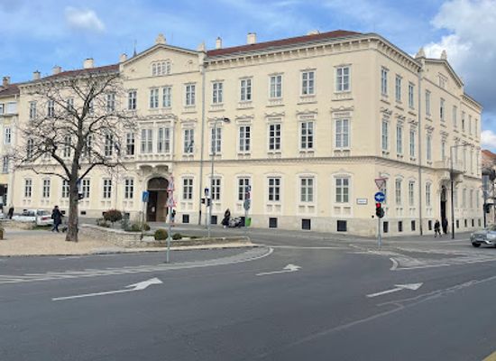 hungary/sopron-wine-region/landmark/szechenyi-ter