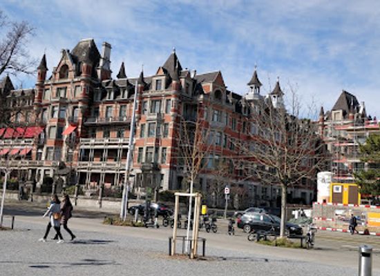 switzerland/zurich/enge/landmark/rotes-schloss