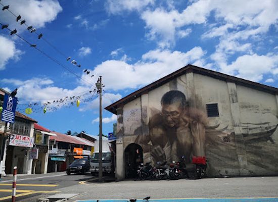 malaysia/penang-island/landmark/wrinkled-old-fisherman-by-julia-volchkova