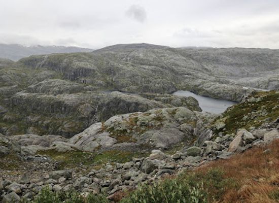 norway/hardangervidda-national-park/landmark/austdolvatnet