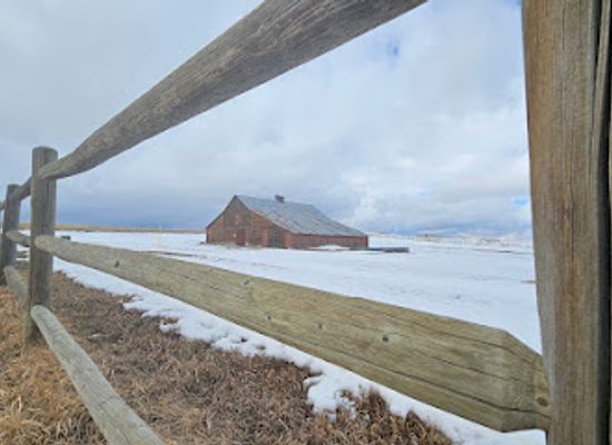 colorado/pikes-peak-region/landmark/historic-j-g-evans-barn