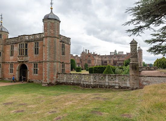 united-kingdom/warwickshire/attraction/national-trust-charlecote-park-2