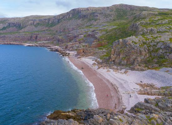 norway/finnmark/landmark/luovttat-rullesteinfjara