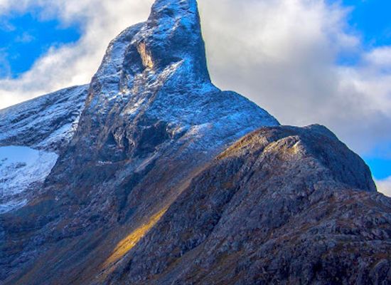 norway/more-og-romsdal/landmark/romsdalshorn