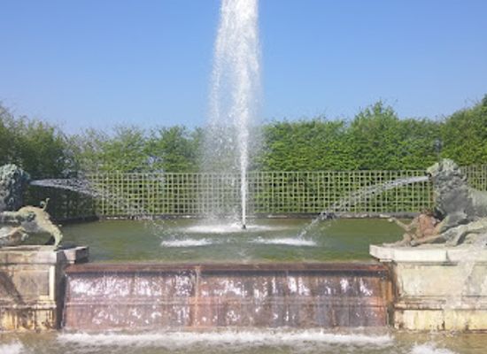 france/versailles/landmark/fontaine-du-soir