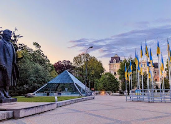 latvia/riga/landmark/kronvalda-park