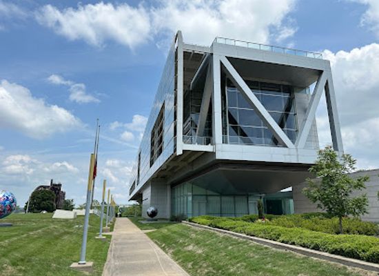 arkansas/little-rock/landmark/william-j-clinton-library-and-museum