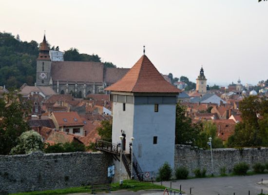 romania/brasov/schei/landmark/potter-s-tower