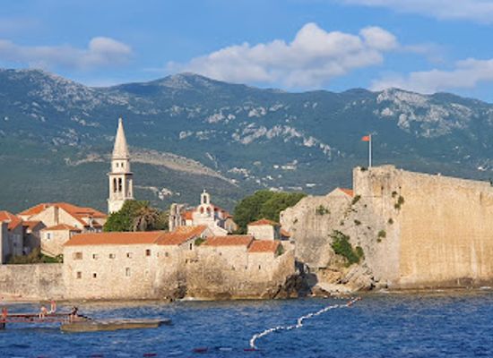 montenegro/budva-riviera/landmark/mogren-2-beach