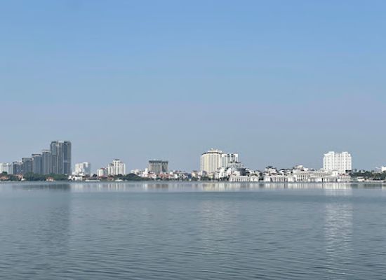 vietnam/hanoi/tay-ho-district/landmark/nha-ga-thuy-phi-co-ho-tay