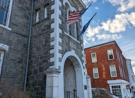 connecticut/eastern-connecticut/landmark/litchfield-town-green