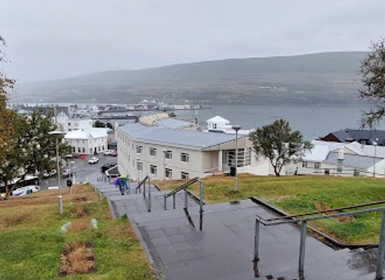 iceland/akureyri-area/landmark/kirkjutroppurnar