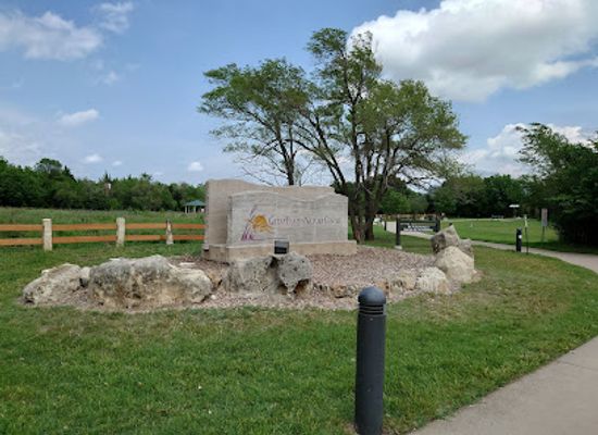 kansas/high-plains/landmark/great-plains-nature-center