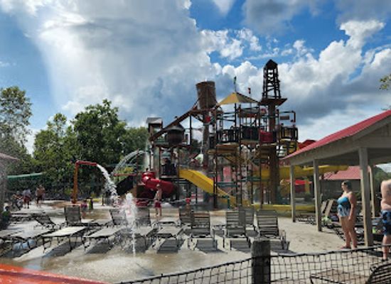 tennessee/pigeon-forge/landmark/dollywood-s-splash-country