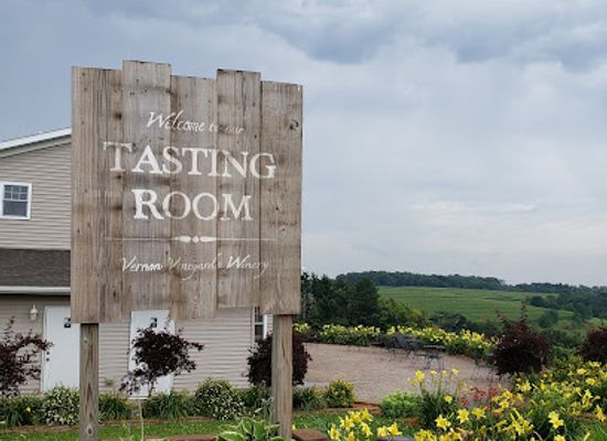 wisconsin/driftless-area/landmark/vernon-vineyards