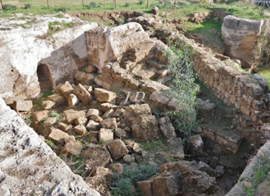 cyprus/paphos-district/landmark/roman-cistern